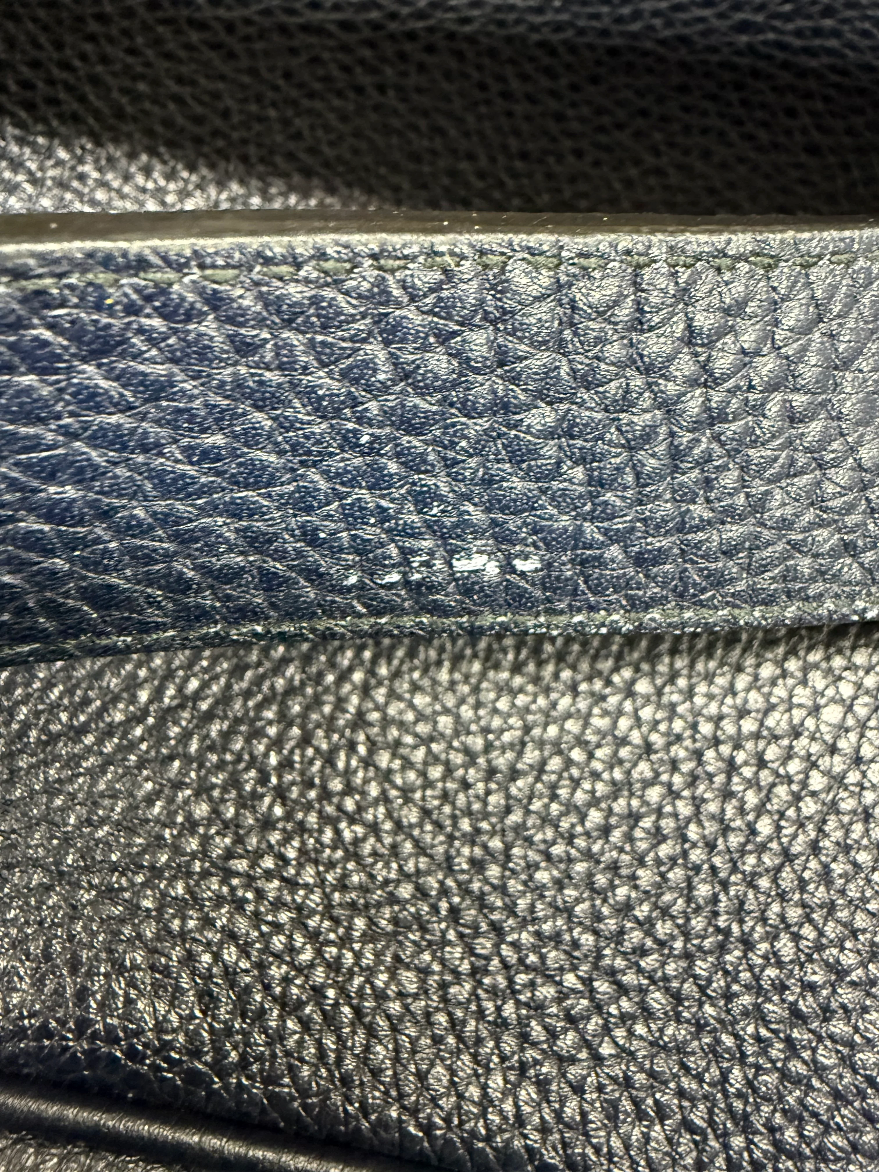 Bally | Logo Crossbody Bag – Navy Grained Leather & Silver-Tone Hardware (Pristine Condition) - Image 6