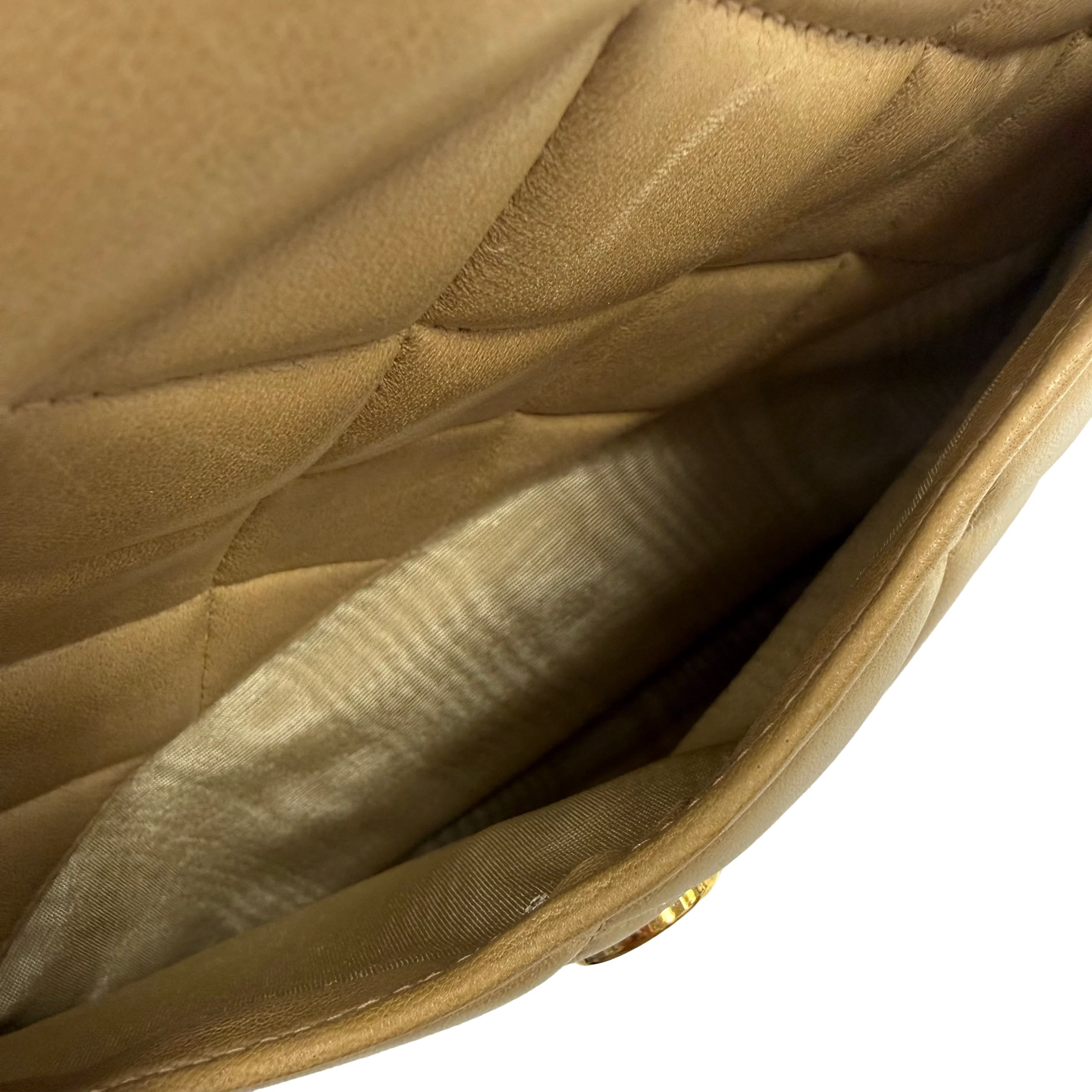 Chanel | Quilted Shoulder Bag – Beige Leather & Gold Hardware (Excellent Condition) - Image 5