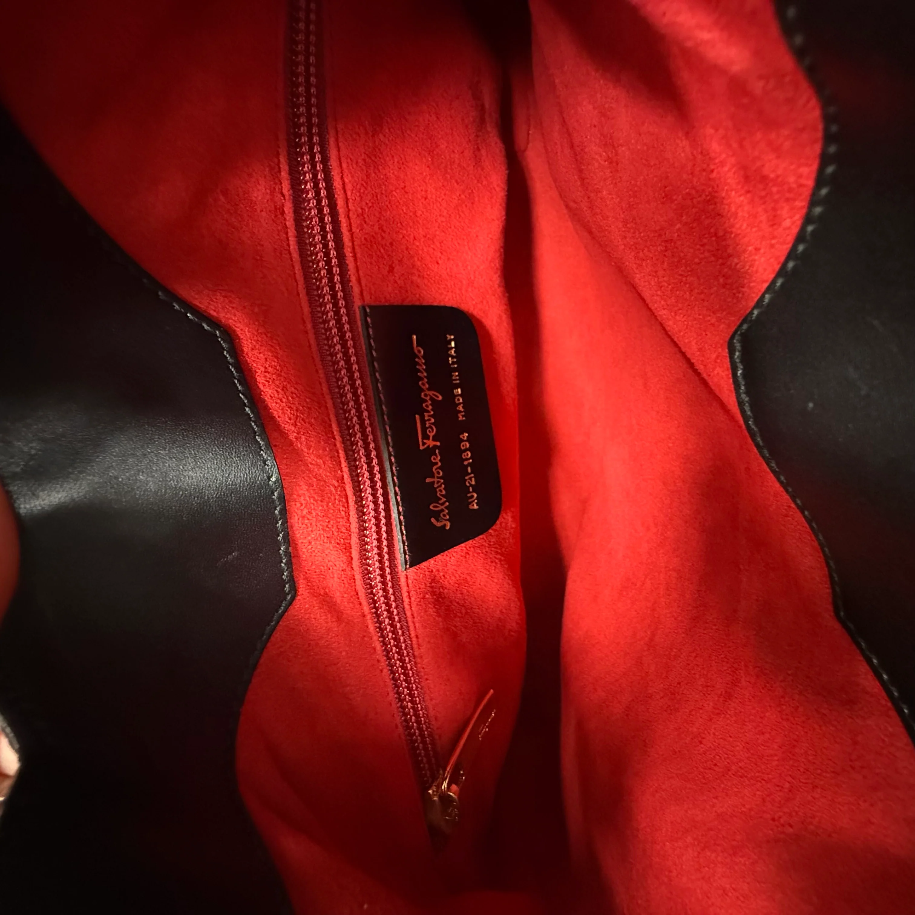 Salvatore Ferragamo | Structured Shoulder Bag – Black Leather & Gold Hardware (Excellent Condition) - Image 4